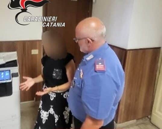 Grammichele: ai domiciliari per reati in materia di droga maltratta la madre picchiandola e minacciandola di morte. Arrestato 23enne