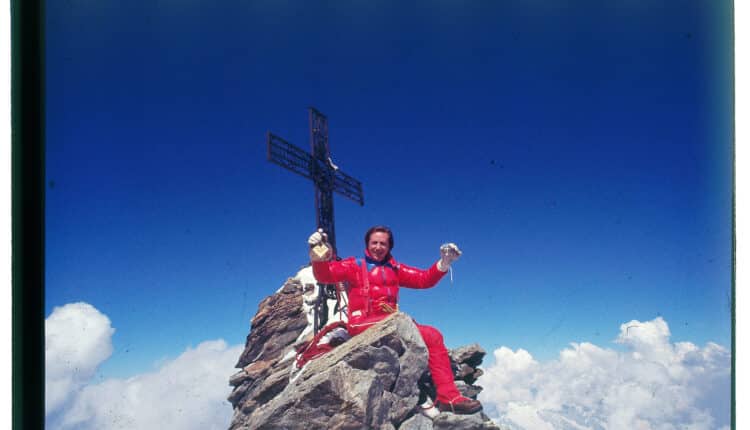 Cent'anni di Mike Bongiorno: a Milano inaugurata la mostra che celebra l'icona della televisione italiana