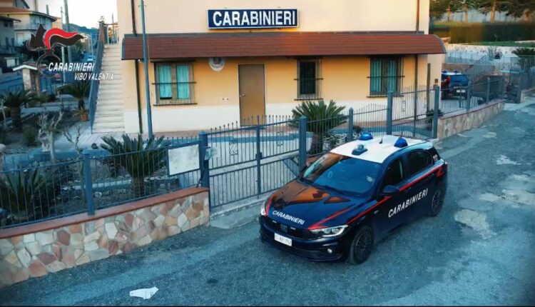 Ricadi scoperta, grazie anche alle segnalazioni dei cittadini, una discarica a cielo aperto di 2 ettari. Denunciato un uomo 4