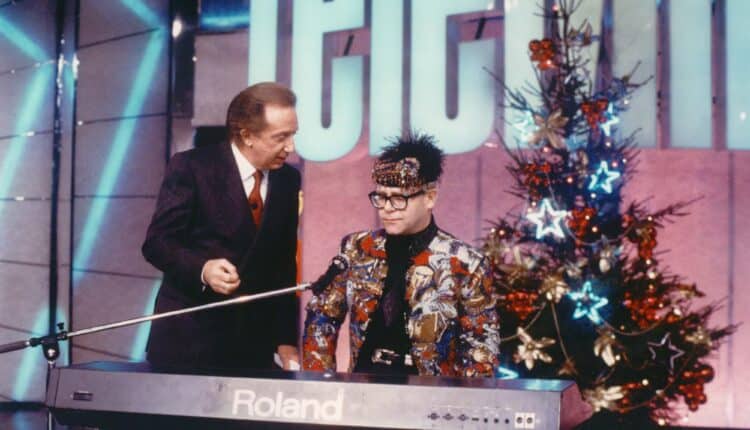 Cent'anni di Mike Bongiorno: a Milano inaugurata la mostra che celebra l'icona della televisione italiana