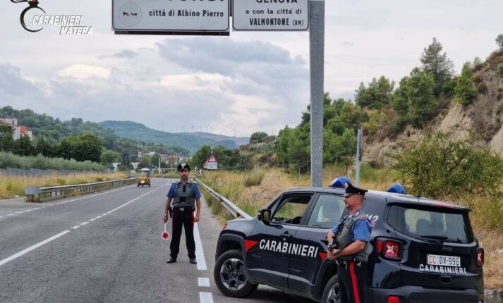 Tursi: maltrattava la madre anziana con continue vessazioni. 40enne allontanato alla casa famigliare dai Carabinieri