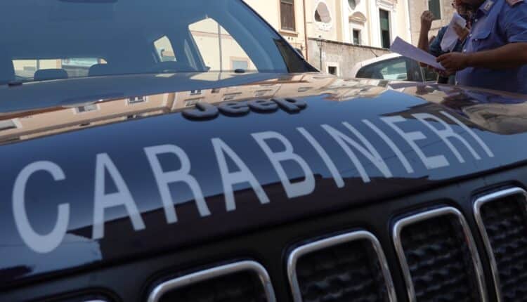 Casagiove: sottrae il telefono alla operatrice della comunità alloggio che lo ospita, 16enne arrestato per rapina impropria.