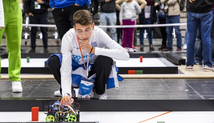 Brescia: dal 25 al 28 settembre arriva Meet&Steam l'evento aperto a tutti dedicato alle attività STEAM. Sarà presente anche la competizione World Robot Olympiad 5