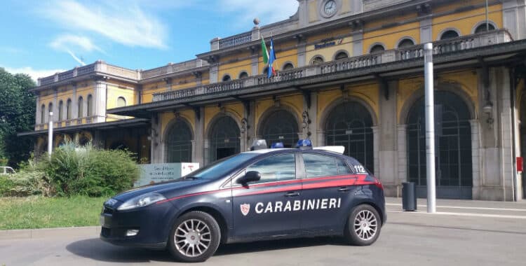 Cremona: controlli in città nella zona di via Dante, della stazione ferroviaria e di via Brescia, due persone segnalate alla Prefettura per stupefacenti.