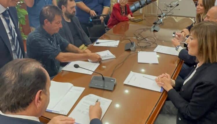 Napoli: firmato il protocollo d'intesa per la tutela dei minori nell'uso delle tecnologie digitali e dei social media