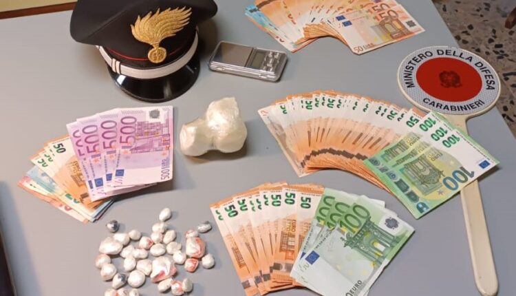 Capannori: trovato in possesso di cocaina, 22enne arrestato dai Carabinieri