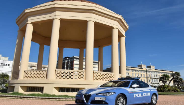 Livorno: percosse ed offese alla madre convivente, arrestato.