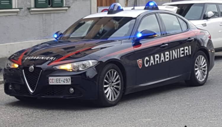 Livorno: stipula un'assicurazione auto online, ma si tratta di una truffa.