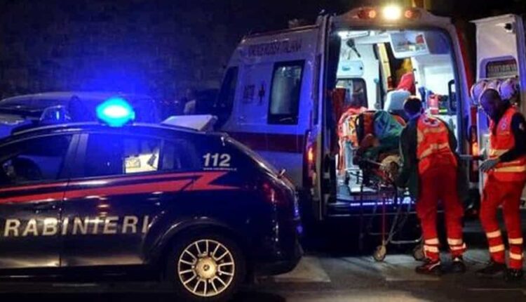 Napoli: fugge al posto di blocco e si schianta contro un'altra auto, non ha patente e assicurazione, arrestato dai Carabinieri. 