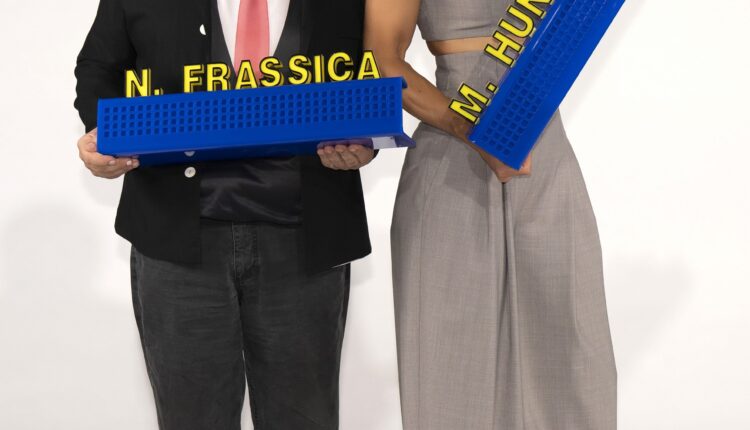 Striscia la notizia: torna la 37esima edizione con Michelle Hunziker e Nino Frassica