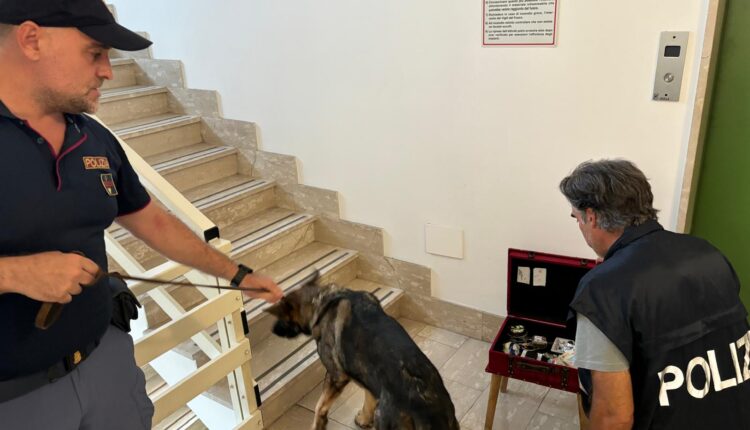 Taranto: operazione antidroga, tre arresti della Polizia di Stato.