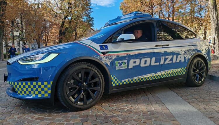 Torino: da venerdì 13 a domenica 15 settembre 2024 torna il Salone dell'Auto. Presente anche la Polizia di Stato con uno stand2