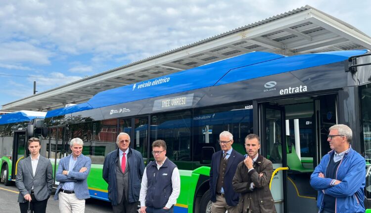 Varese, accelera verso il futuro: in strada i primi autobus elettrici.