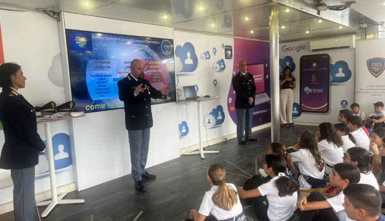 Al via la campagna “Una Vita da Social” all’uso responsabile e consapevole di internet, a cura della Polizia di Stato e Ministero dell’Istruzione e del Merito