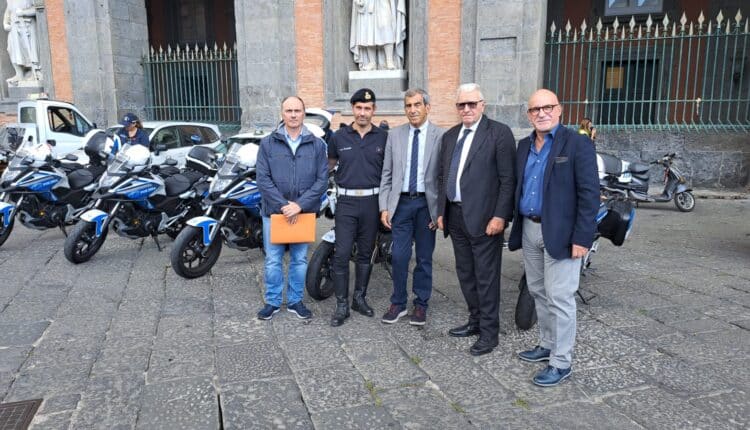 Napoli: Operazione di controllo sulle biciclette elettriche irregolari, sequestrati 21 veicoli