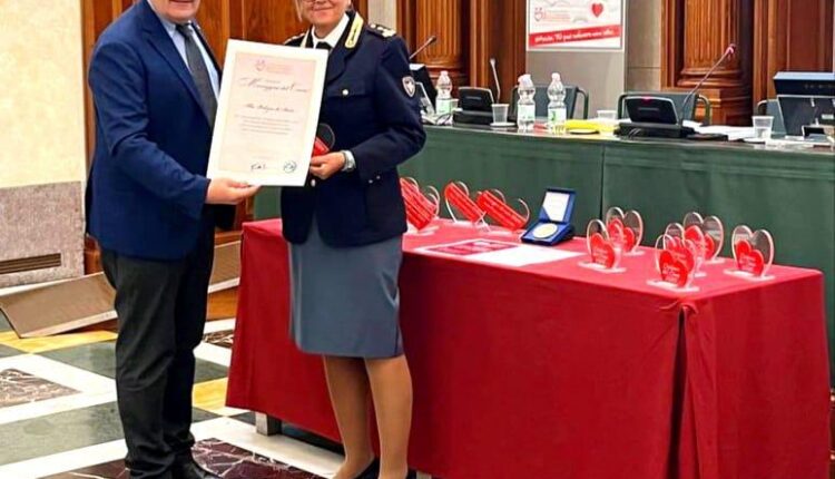 Roma: Polizia di Stato premiata alla conferenza "La Morte Cardiaca improvvisa"