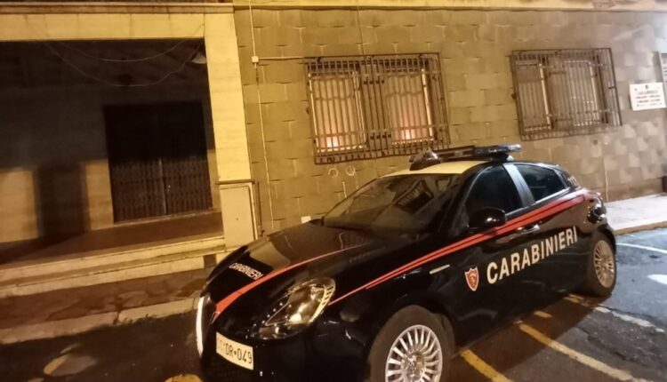 Cecina: scambio di droga sfocia in violenza, denunciato 20enne per rapina e percosse