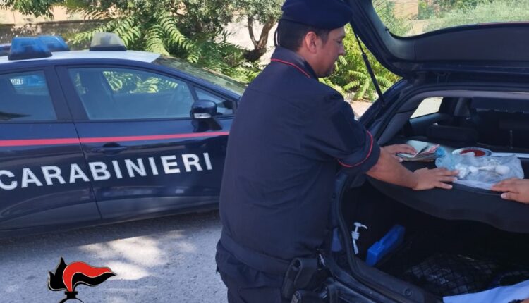 Mazara del Vallo: trovato in auto in possesso di 30 gr. di cocaina in dosi, circa 20 grammi di crack e alcuni grammi di hashish. Arrestato 26enne