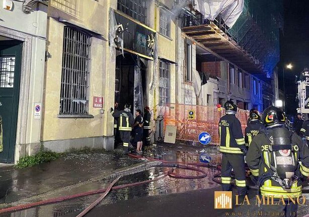 Incendio mortale in un Emporio cinese a Milano: tre giovani perdono la vita, si Indaga su possibile origine dolosa