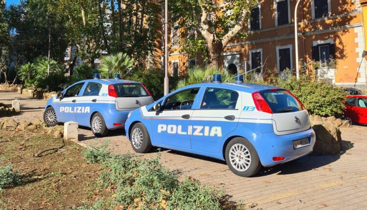 Roma: nel quartiere Pigneto gli agenti della Polizia di stato insieme a quelli della Polizia Locale stanno ripristinando il decoro urbano