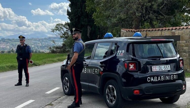 Cingoli: arrestati un albanese per spaccio di droga e un macedone per maltrattamenti in famiglia