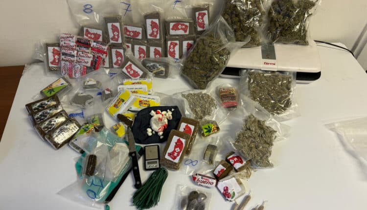 Roma. Continua incessante la lotta allo spaccio di droga. Durante gli ultimi controlli sono stati sequestrati più di 7 chili di sostanze stupefacenti