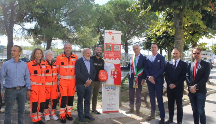 Macerata: "Una scossa al cuore" la campagna finalizzata all'installazione di defibrillatori salvavita in luoghi strategici. Verranno avviate anche giornate informative