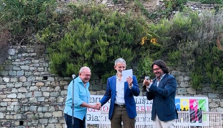 Monterosso: Pietro Senaldi riceve il 14° Premio giornalistico Cinque Terre