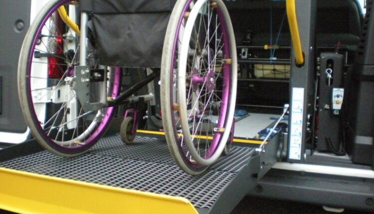 Cagliari: la Regione ha stanziato 1 milione e 400 mila euro per il trasporto degli studenti e le studentesse con disabilità