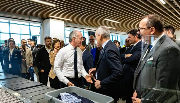 Aeroporto di Verona, nuovo terminal passeggeri: presenti all'inaugurazione Luca Zaia, Paolo Arena e Alessandra Bonetti
