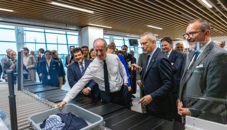 Aeroporto di Verona, nuovo terminal passeggeri: presenti all'inaugurazione Luca Zaia, Paolo Arena e Alessandra Bonetti