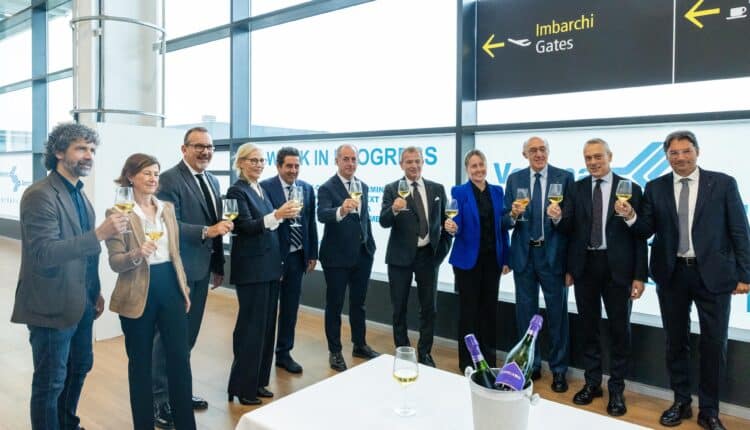 Aeroporto di Verona, nuovo terminal passeggeri: presenti all'inaugurazione Luca Zaia, Paolo Arena e Alessandra Bonetti