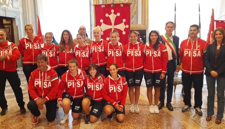Pisa: 69ª Regata Antiche Repubbliche Marinare, gli equipaggi del "Galeone Rosso" in acqua a Genova