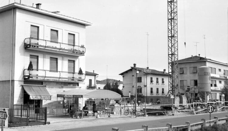 Modena, sguardi civici su San Faustino: la storia del quartiere in mostra al Direzionale 70