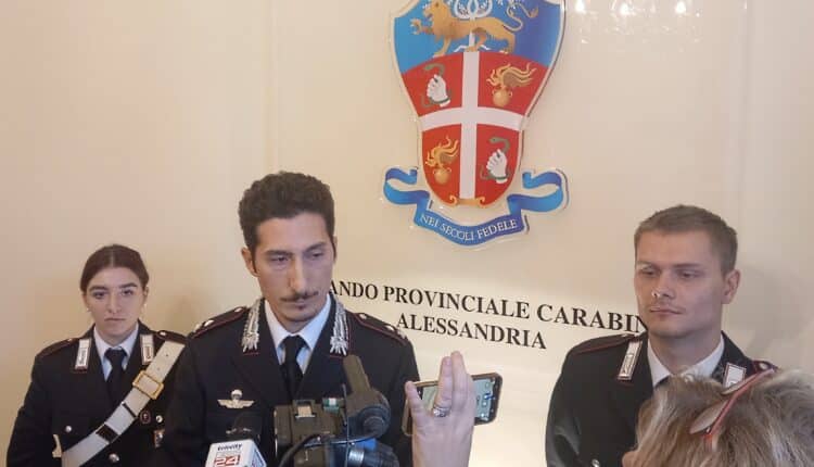 Alessandria, rapina al distributore: arrestati due trasfertisti dopo fallita Truffa del Corriere