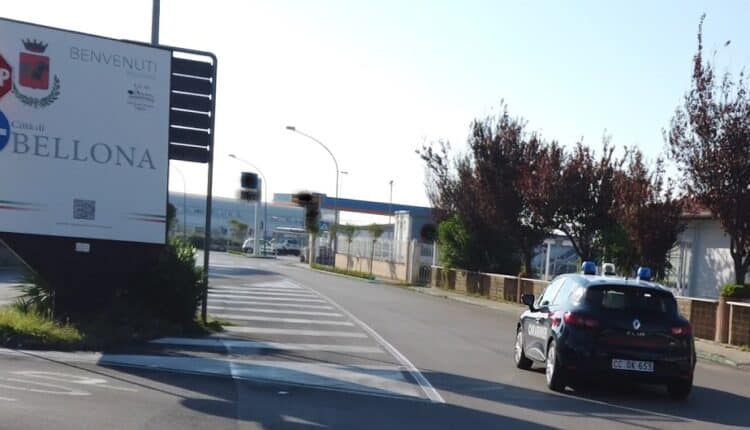 Bellona: spacciavano droga nelle vicinanze di una scuola, i Carabinieri eseguono due misure cautelari agli arresti domiciliari.