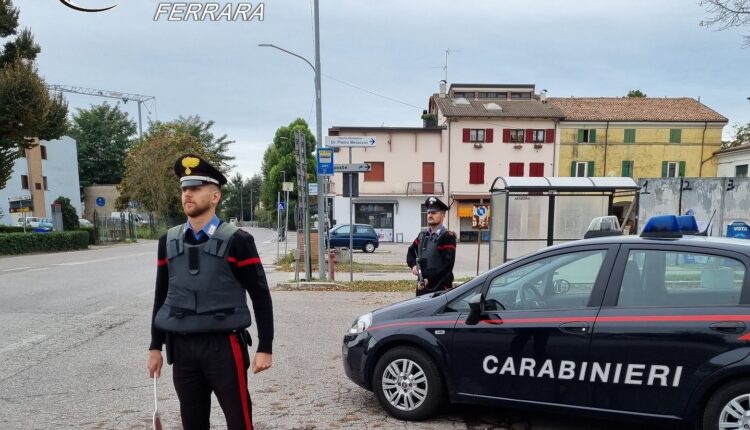 Bondeno: al termine di una lite con un ferito, padre e figlio stranieri minacciano i Carabinieri intervenuti, denunciati.