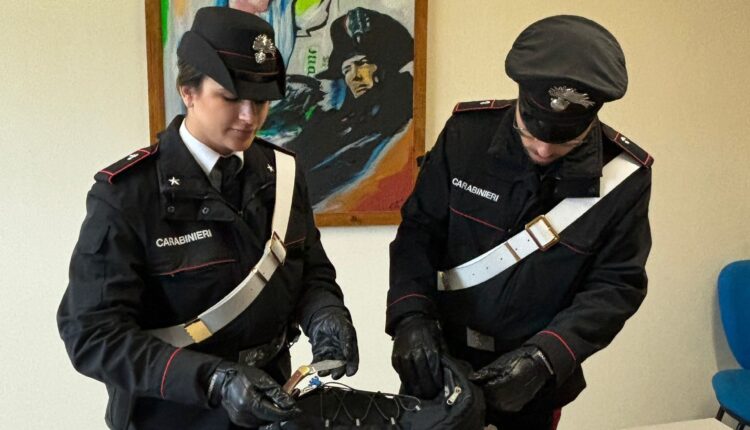 Cento, “Presto correte ho i ladri in casa”. All’arrivo dei Carabinieri fingono di dormire in una camera da letto messa a soqquadro, arrestati due ventenni