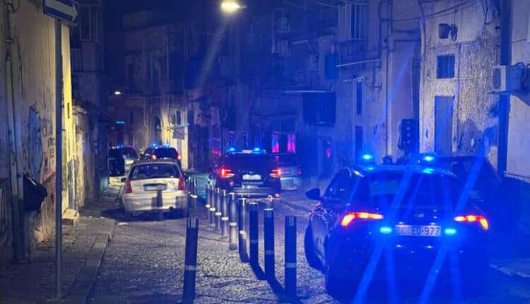 Ercolano, Carabinieri scoprono altra piazza di spaccio. Intera famiglia nei guai nonostante l'avviso social