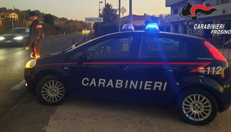 Ferentino: picchia brutalmente la compagna con calci e pugni. La figlia 14enne, che ha assistito alla scena, chiama il 112. Arrestato 32enne