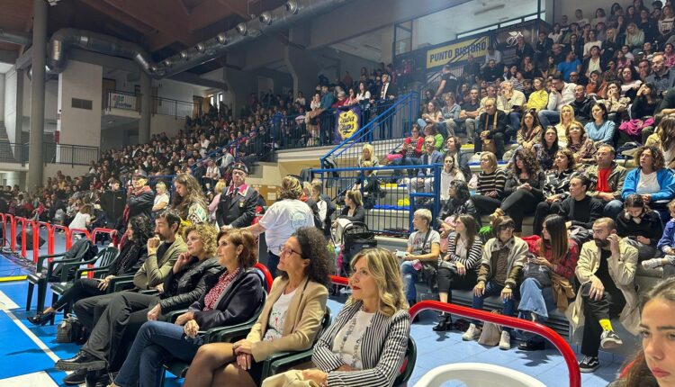 Frosinone: "Festa della Scuola e della Costituzione", valore identitario ed unitario di appartenenza alla comunità