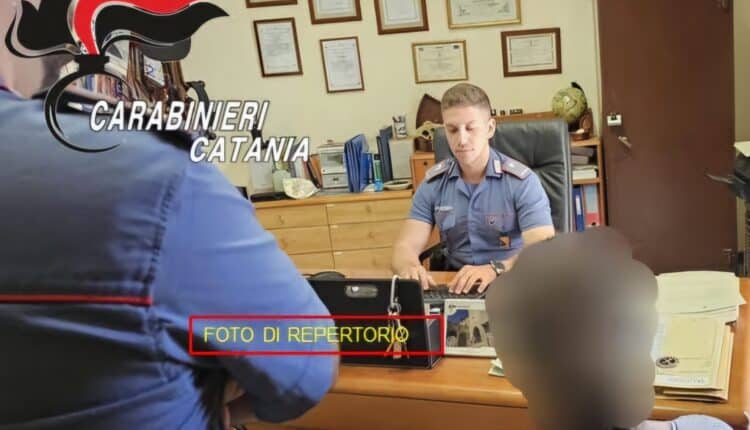 Camporotondo Etneo: picchia la moglie in strada ma i vicini chiamano i Carabinieri, arrestato