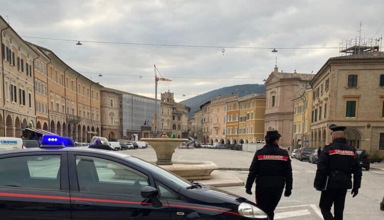 Mogliano: imprenditrice truffata da un teramano denunciato.
