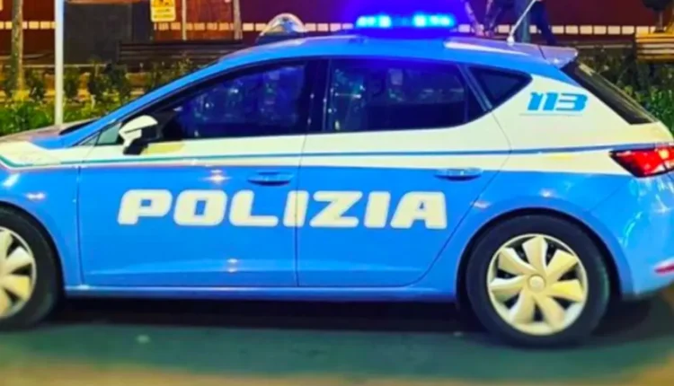 Napoli: alla guida di un'autovettura urta un motociclo e fugge, la Polizia di Stato individua il responsabile.