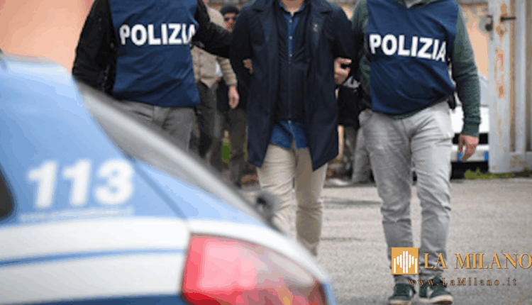 Napoli, tentato omicidio aggravato della ex moglie, rapina e atti persecutori ai suoi danni. 40enne arrestato dalla Polizia di Stato