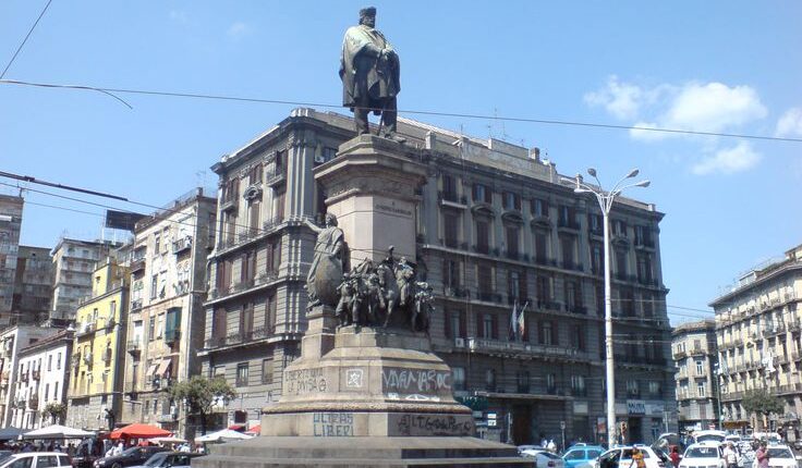Napoli: Spacciava in Piazza Garibaldi, arrestato 33enne