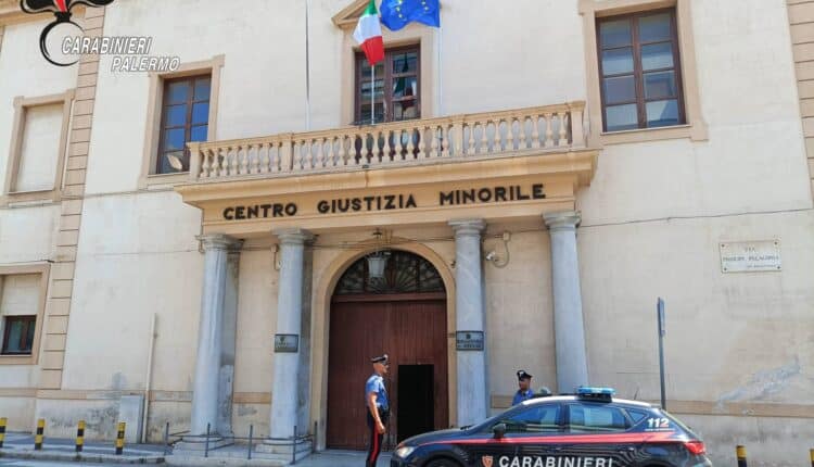 Palermo, rapine in pieno giorno nel centro città. Arrestati 5 giovanissimi