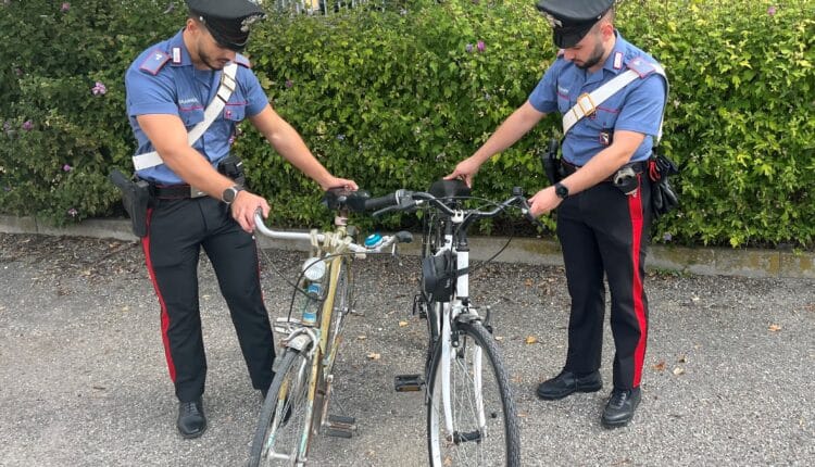 Ferrara: rubano due biciclette e le rivendono su "Telegram". Le proprietarie lo scoprono e avvertono i Carabinieri. Denunciati due 20enni