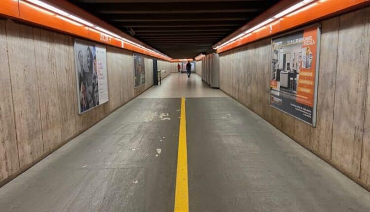Roma: furti in stazione: con la scusa di chiedere indicazioni per il Vaticano sfila il portafogli ad una coppia di turisti.