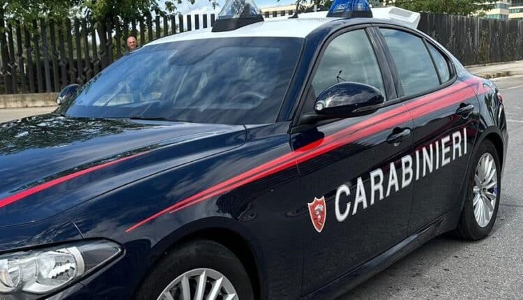 Siracusa: sfreccia contromano tra i turisti nei veicoli di Ortigia e tenta di fuggire ai Carabinieri che lo arrestano per resistenza a Pubblico Ufficiale.